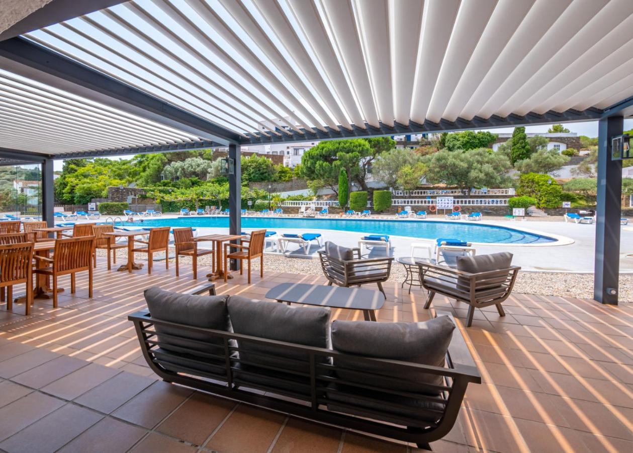 Hotel Calina Cadaqués Εξωτερικό φωτογραφία