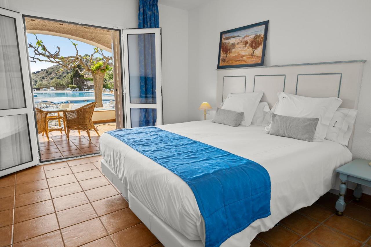 Hotel Calina Cadaqués Εξωτερικό φωτογραφία