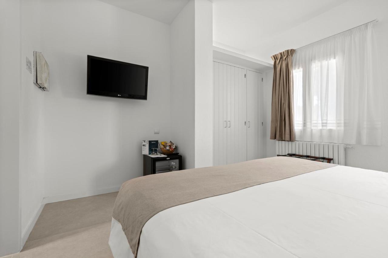 Hotel Calina Cadaqués Εξωτερικό φωτογραφία