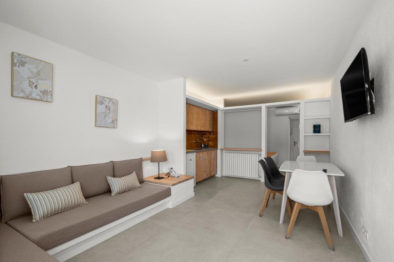 Hotel Calina Cadaqués Εξωτερικό φωτογραφία
