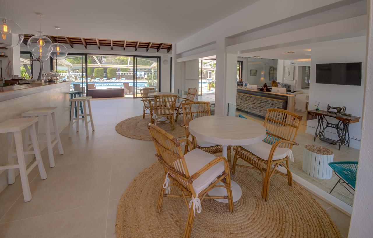 Hotel Calina Cadaqués Εξωτερικό φωτογραφία