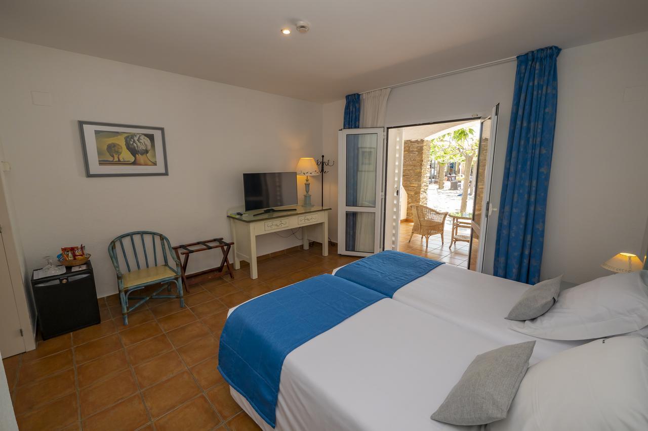 Hotel Calina Cadaqués Εξωτερικό φωτογραφία